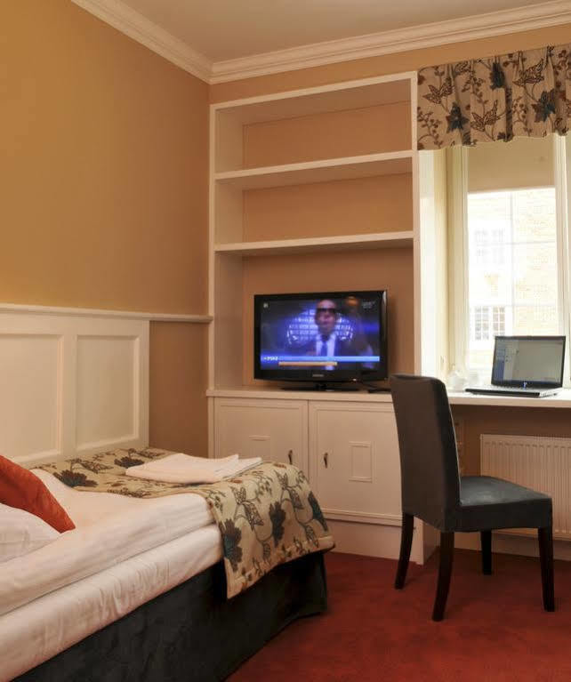 Bed & Breakfast American House Hennela Varsavia