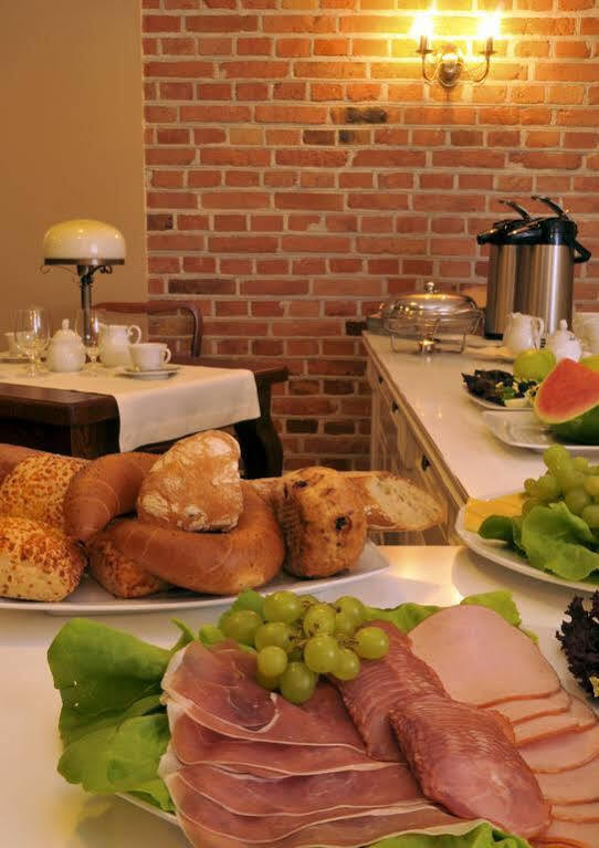 Bed & Breakfast American House Hennela Varsavia